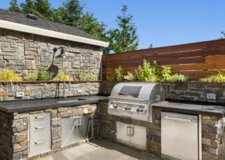 Outdoor Kitchen