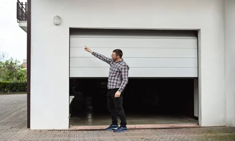 Newer Estates, Older Homes: Common Garage Door Faults in Berwick and Geelong